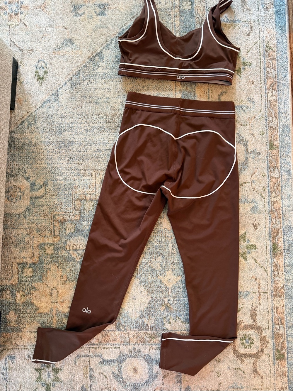 Alo set - Picture 2 of 4